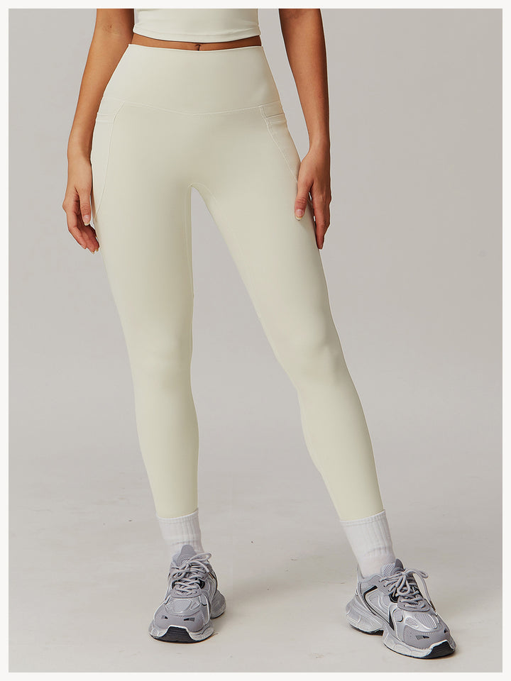 The Frame Pocket Leggings Cream