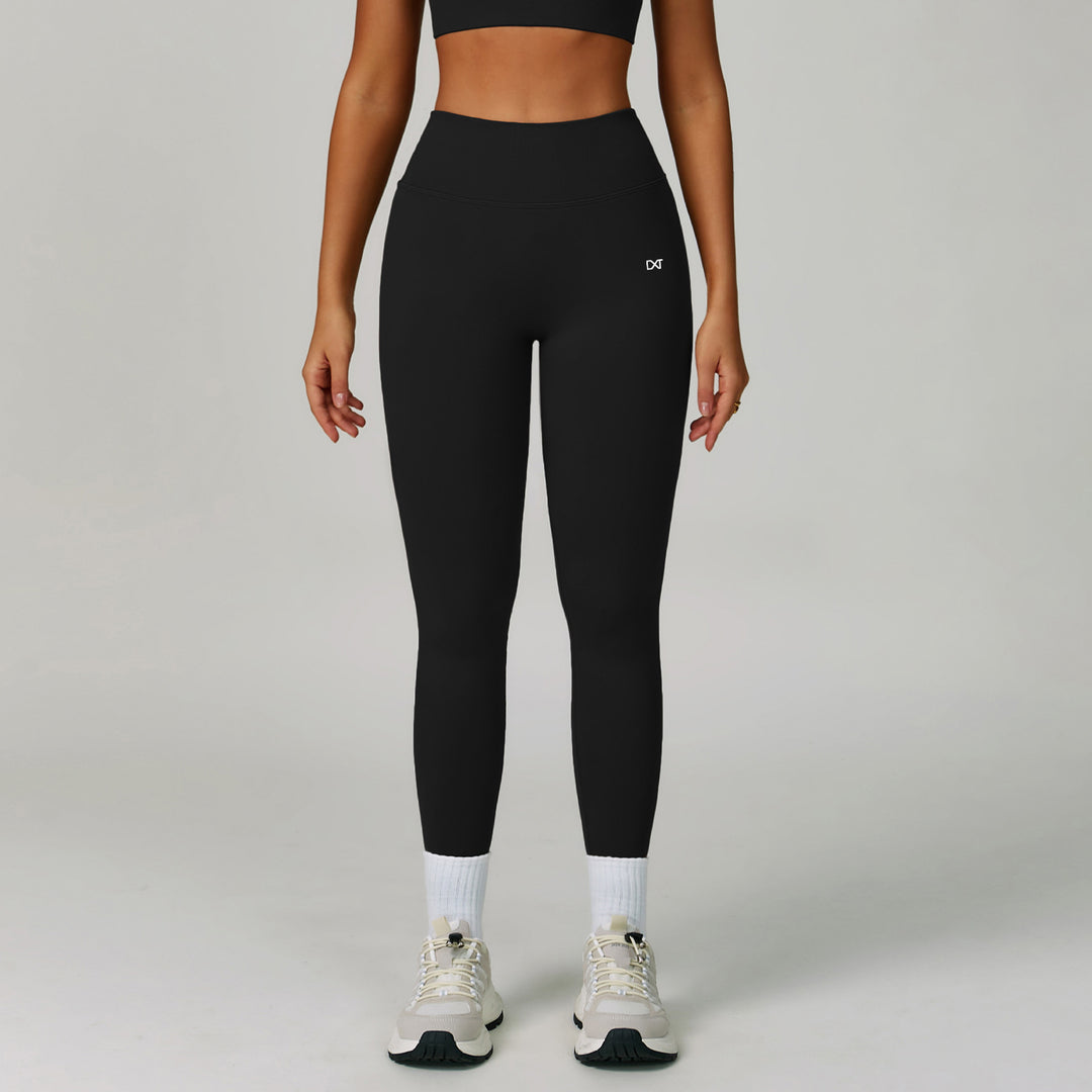 The V-Back Scrunch Legging Black