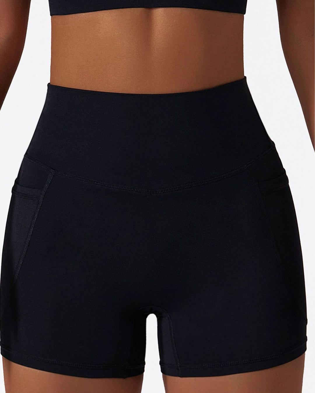 The Frame Pocket Shorts Black