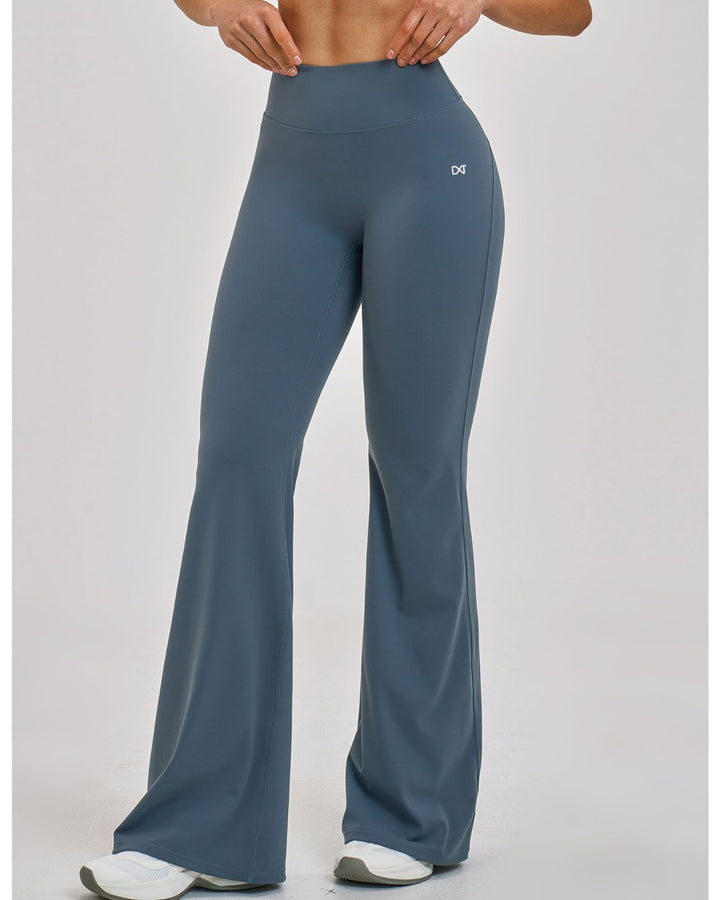 The Studio High Waist Flare Blue