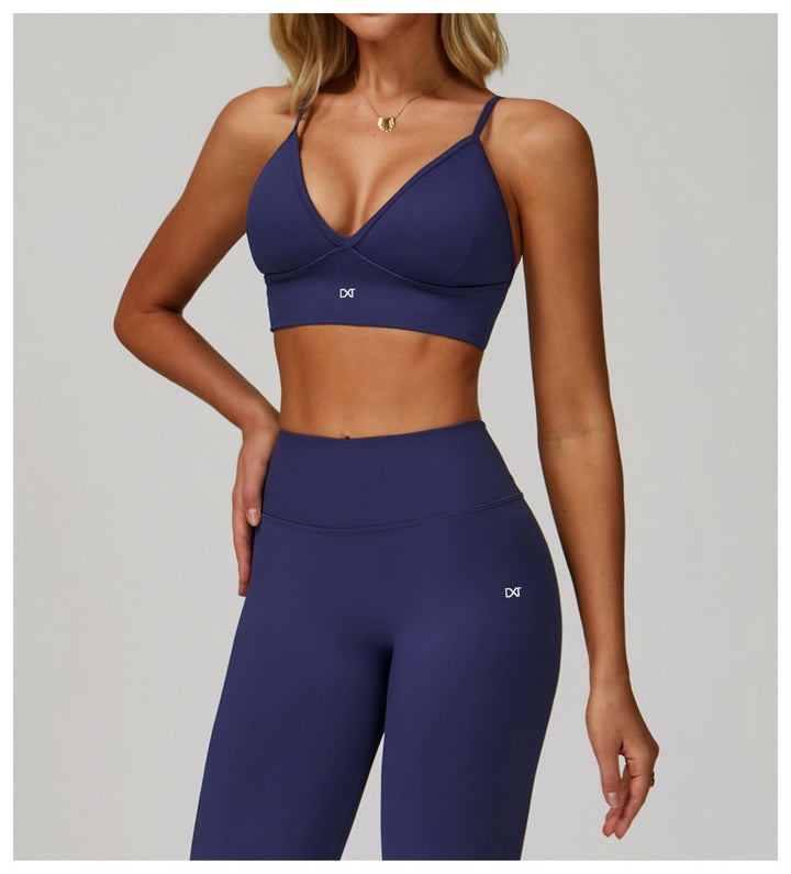 The V-Back Scrunch Legging Navy