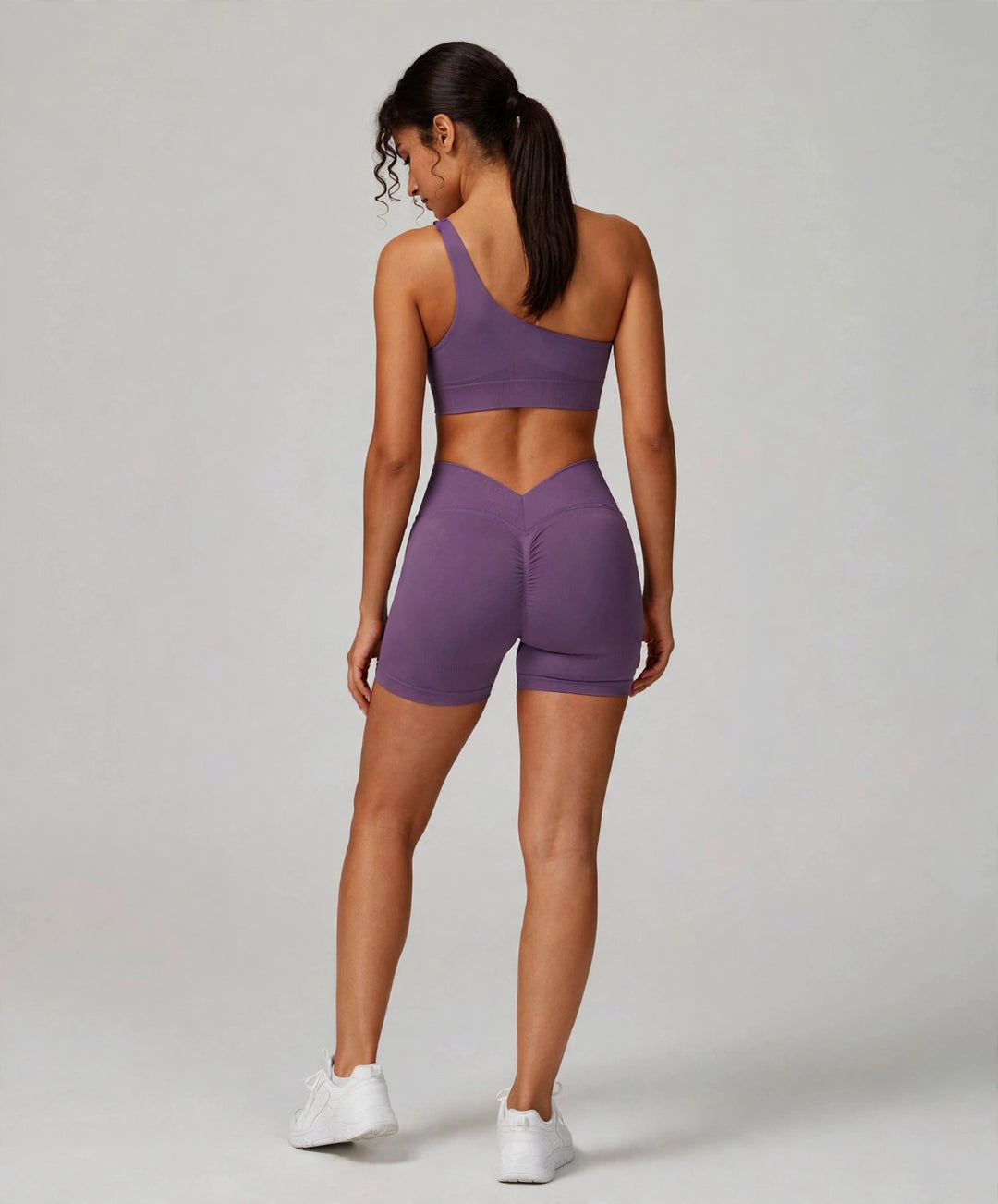 The V-Back Scrunch Shorts Plum