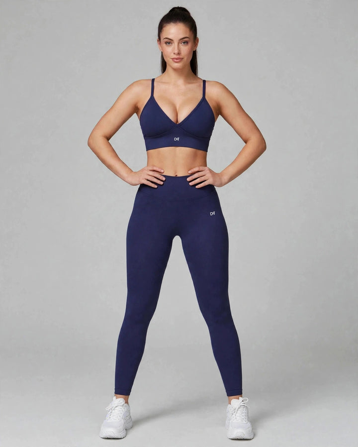The V-Back Scrunch Legging Navy