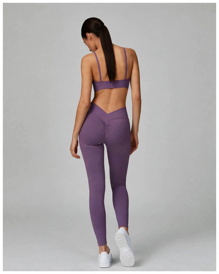 The V-Back Scrunch Legging Plum